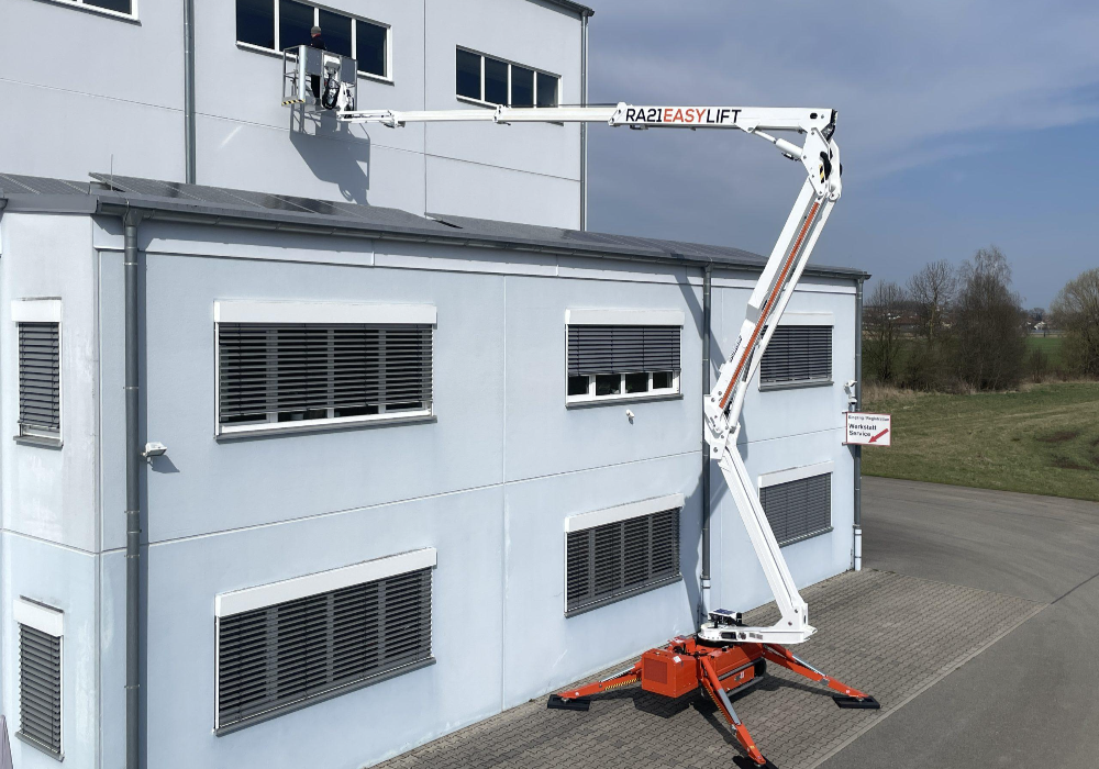 Can I Hire a Cherry Picker With an Operator?