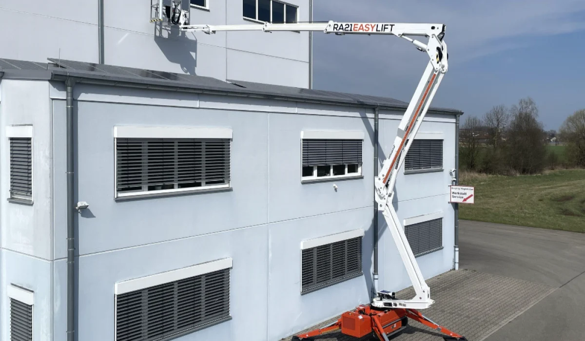 Can I Hire a Cherry Picker With an Operator?
