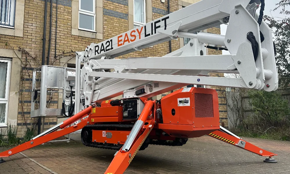 How Much Does Cherry Picker Hire Cost?