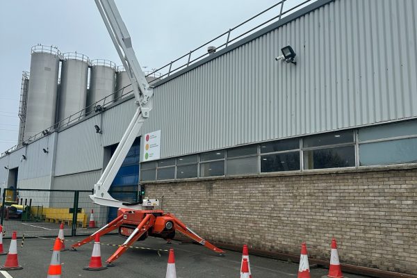 commercial-gutter-picker